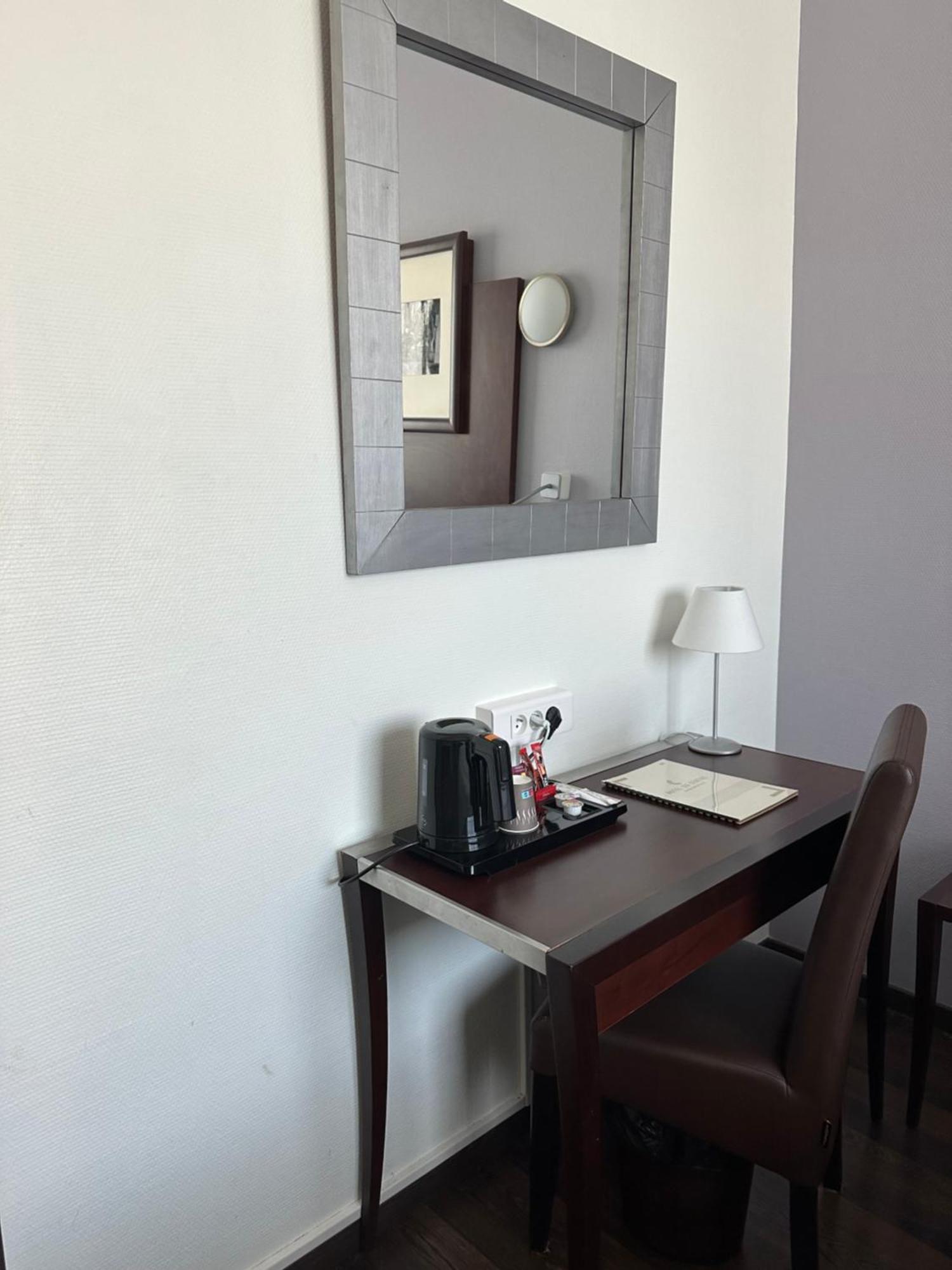 Hotel Du Centre アンヌマス エクステリア 写真