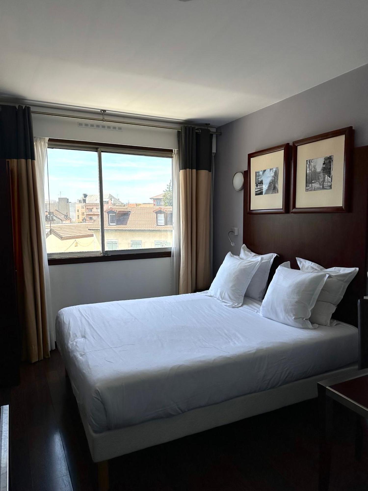 Hotel Du Centre アンヌマス エクステリア 写真